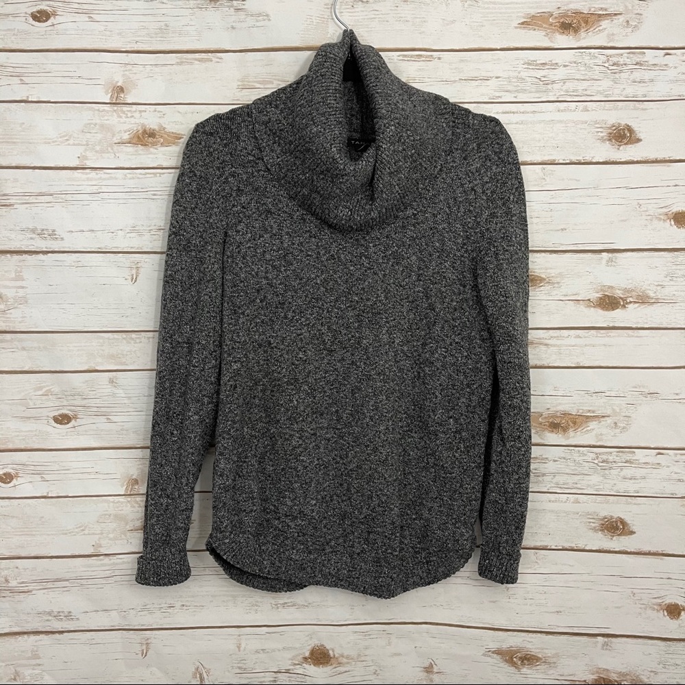 Tahari Cowl Neck Gray Polyester Blend Sweater S